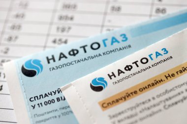 KYIV, UKRAINE - 7 Temmuz 2023: Ukrayna hrivnias paralı Naftogaz fatura belgesi