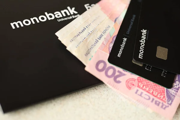 Kyiv Ukraine Juli 2023 Monobank Zwart Bankieren Plastic Kaarten Met — Stockfoto