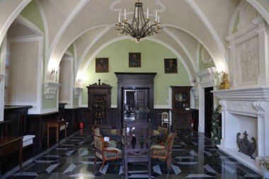 TERNOPİL, UKRAINE - 23 Ağustos 2023 Ukrayna 'daki Zbarazh Kalesi' nin iç kısımlarından biri, Zbarazh kasabasındaki güçlendirilmiş savunma kalesi.