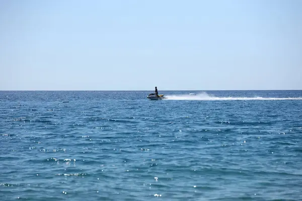 Antalya Turquía Mayo 2021 Joven Scooter Acuático Con Olas Mar —  Fotos de Stock