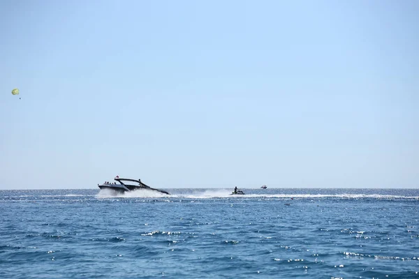 Antalya Turquia Maio 2021 Barco Inflável Luxuoso Velocidade Costela Que — Fotografia de Stock