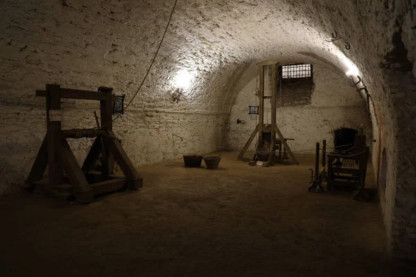 イギリスのRivne September 2023 地下セラーのドゥブノの古代城の領土での拷問の博物館 — ストック写真