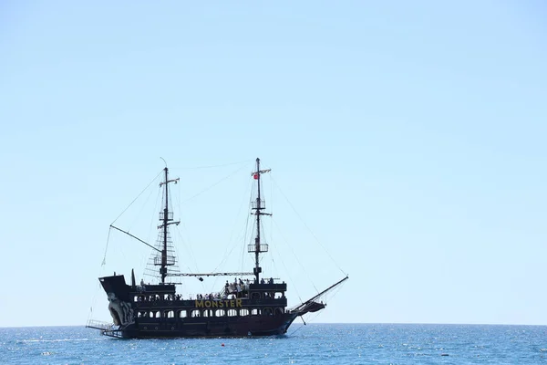 Antalya Turquia Maio 2021 Excursão Kemer Pirata Boat Tour Monstro — Fotografia de Stock