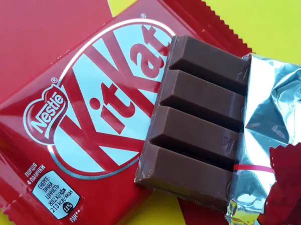 Kharkiv Ucrania Enero 2021 Kit Kat Nestlé Oblea Cubierta Chocolate —  Fotos de Stock