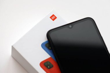 KYIV, UKRAINE - 4 Mayıs 2023: Xiaomi Redmi 9c Modern Akıllı Telefon
