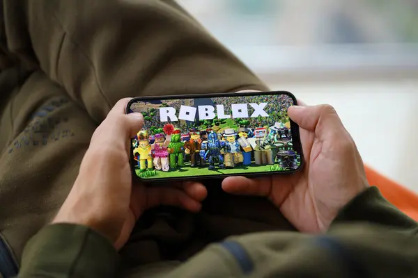 Wallpapers for Roblox Robux HD - iPad App - iTunes United Kingdom