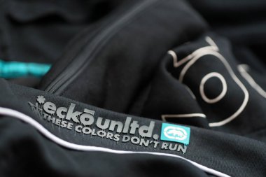 KYIV, UKRAINE - 4 MAYIS 2023: Ecko Unltd şirket logosu Yeni marka giysiler