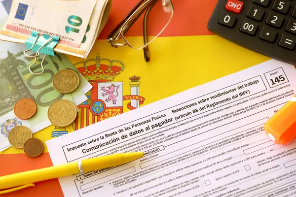Modelo 145 spanish tax form dedicated to personal income tax IRPF for calculating the personal income tax withholding applied to your wages each month