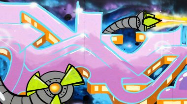 Duvarında parlak aerosol çizgileri olan grafiti resimlerinin renkli arka planı. Eski moda sokak sanatı sprey boya kutularından yapılmış. Çağdaş gençlik kültürü arka planı