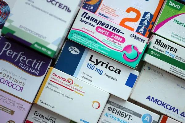 Kyiv Ukraine November 2023 Sok Doboz Tabletták Kapszulák Halmozott Gyógyszertár — Stock Fotó