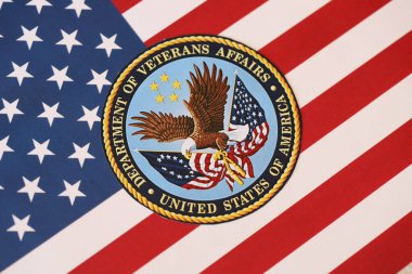 KYIV, UKRAINE - 9 Mart 2024 ABD Gazi İşleri Bakanlığı Amerika Birleşik Devletleri bayrağını kapattı