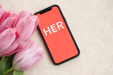 KYIV, UKRAINE - 23 Şubat 2024 Ünlü randevu sitesi logosu veya iPhone ekranındaki uygulaması