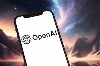 KYIV, UKRAINE - İPhone ekranında 17 Mart 2024 OpenAI logosu Yapay Zeka fütüristik ai tarafından oluşturulmuş yakın plan görüntüsü