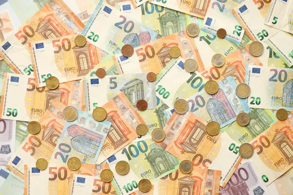 Nombreux Billets Pièces Euros Européens Beaucoup Billets Banque Monnaie Union Photos De Stock Libres De Droits