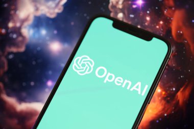 KYIV, UKRAINE - İPhone ekranında 17 Mart 2024 OpenAI logosu Yapay Zeka fütüristik ai tarafından oluşturulmuş yakın plan görüntüsü