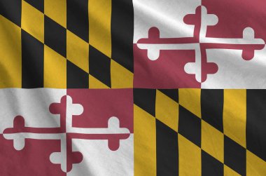 Maryland ABD bayrağı eski kumaşların kıvrımlı kumaşında tasvir edilmiştir.
