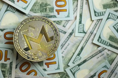 KYIV, UKRAINE - 17 AĞUSTOS 2024 Monero XMR 100 ABD Doları 'na yakın.