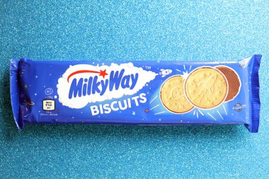 KYIV, UKRAINE - 17 AĞUSTOS 2024 Samanyolu bisküvileri.