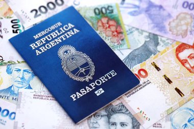 Arjantin pasaportu Arjantin pezosu üzerine kuruludur. Seyahat ve vatandaşlık kavramı