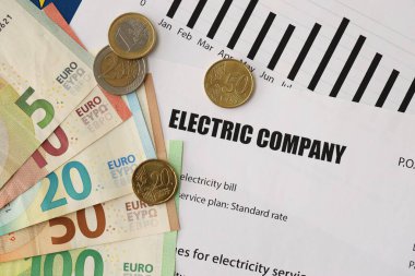 Avrupa Birliği Avro para faturaları ve avrupa elektrik faturası ile birlikte madeni paralar