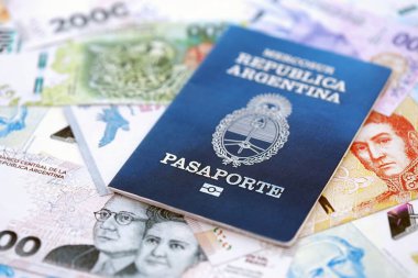 Arjantin pasaportu Arjantin pezosu üzerine kuruludur. Seyahat ve vatandaşlık kavramı