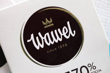 KYIV, UKRAINE - 19 Nisan 2025 Wawel çikolata üretimi. Wawel, Polonya 'nın Krakow şehrinde 1898' de kurulan çikolata ve abur cubur üreten Polonyalı bir şekerleme şirketi.