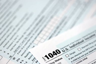 1040 ABD bireysel gelir vergi iade formu yakın çekim. Birleşik Devletler 'in birkaç sayfası vergiden muaf. ABD 'de vergi ödeme ve muhasebe kavramı