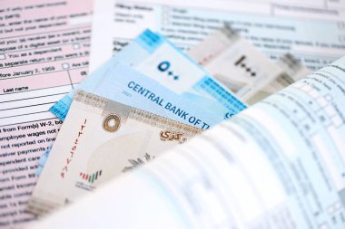 Birleşik Arap Emirlikleri kara para faturaları vergi formuna yakın. Vergi ve muhasebe kavramı