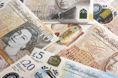 KYIV, UKRAINE - 17 EYLÜL 2025 İngiliz sterlini yığını.