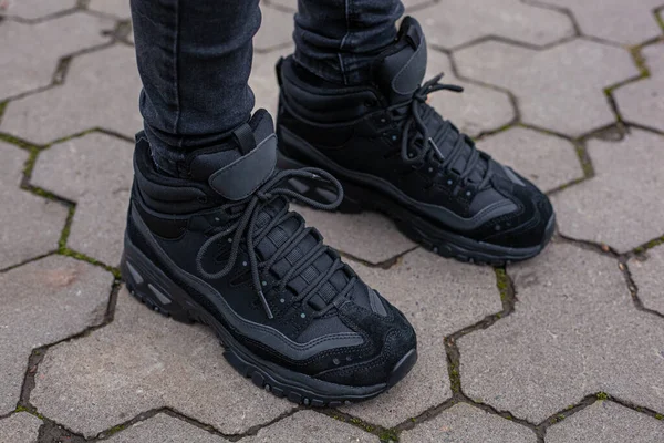 Black Sneakers Legs Black Jeans Girl Street — Stock Photo, Image