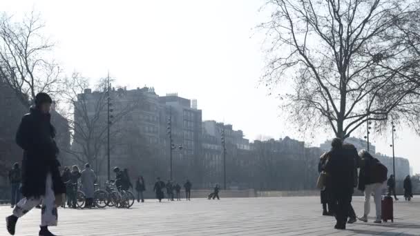 Paris Merkezinde Yürüyen Insanlar Fransa — Stok video