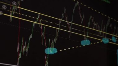 Borsa Çizelgesi. LED ekrandaki borsa verileri. Yüksek kaliteli video konsepti. Siyah arkaplan ekranı. 