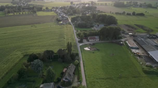 Letecké Záběry Bezpilotních Letadel Malé Vesnice Severozápadě Francie — Stock video
