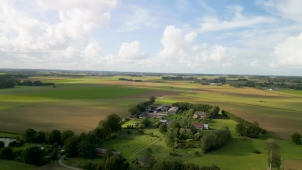Drone Vidéo Aérienne Petit Village Dans Campagne Nord Ouest France — Video