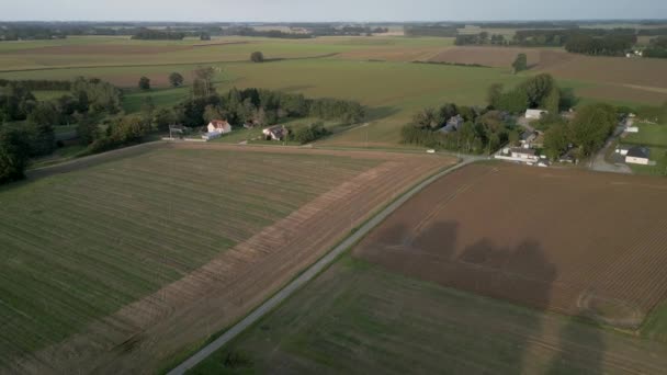 Letecké Záběry Bezpilotních Letadel Malé Vesnice Severozápadě Francie — Stock video