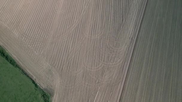 Drone Légi Felvétel Mezőgazdasági Gazdaságok Vidéken Északnyugat Franciaországban — Stock videók