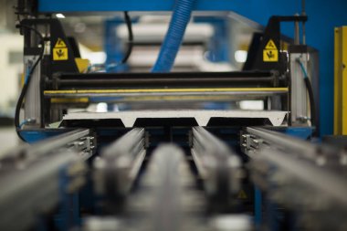 Fabrika inşaatları, endüstri teknolojisi, imalat iç mimarisi, üretim hattı