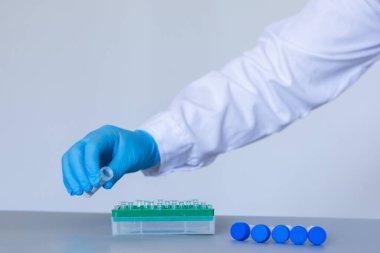 Üretim hattı ilaç endüstrisi. İlaç ve ilaç imalatı, ilaç.