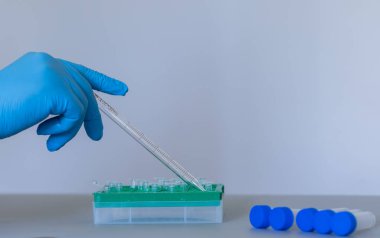 Üretim hattı ilaç endüstrisi. İlaç ve ilaç imalatı, ilaç.