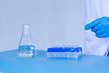 Üretim hattı ilaç endüstrisi. İlaç, ilaç ve ilaç imalatı, ilaç. Laboratuvar