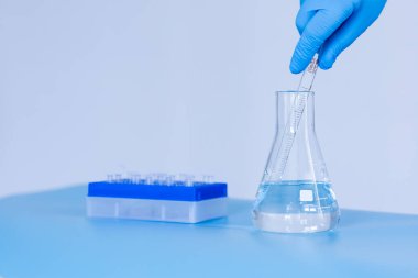 Üretim hattı ilaç endüstrisi. İlaç, ilaç ve ilaç imalatı, ilaç. Laboratuvar