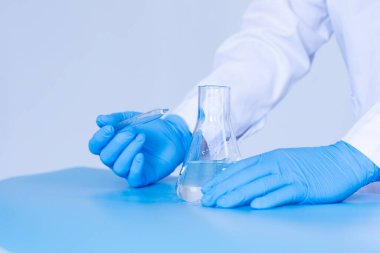 Üretim hattı ilaç endüstrisi. İlaç, ilaç ve ilaç imalatı, ilaç. Laboratuvar