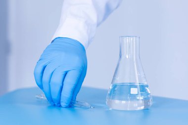 Üretim hattı ilaç endüstrisi. İlaç, ilaç ve ilaç imalatı, ilaç. Laboratuvar