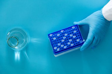 Üretim hattı ilaç endüstrisi. İlaç, ilaç ve ilaç imalatı, ilaç. Laboratuvar