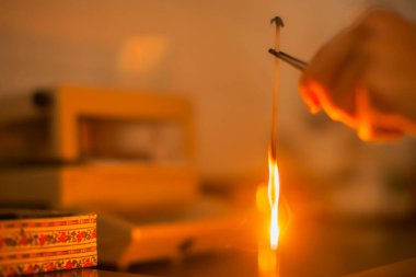 Üretim hattı ilaç endüstrisi. İlaç ve ilaç imalatı, eczacılık - Yangın testi.