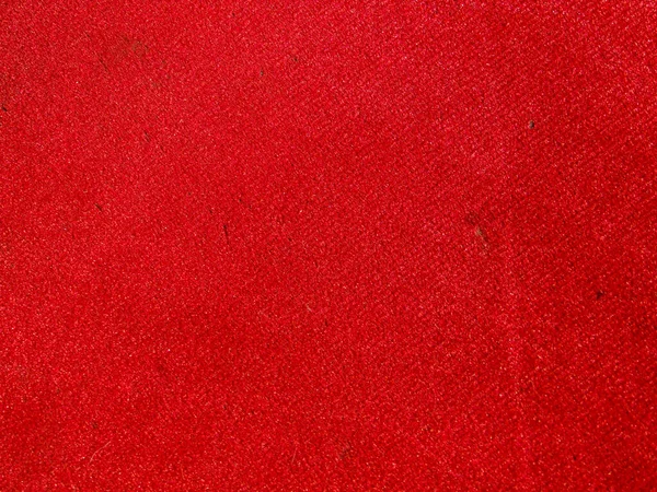 Beyaz noktalı yumuşak kırmızı kumaş dokusu