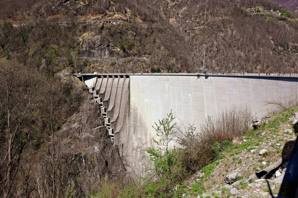Huge Verzasca Dam 220 Meters High Val Verzasca Gordola Ticino — Stock Photo, Image