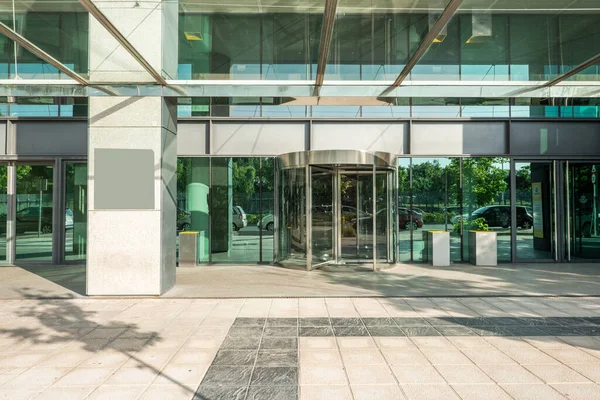 Revolving Entrance Glass Steel Office Building — Stock Photo, Image
