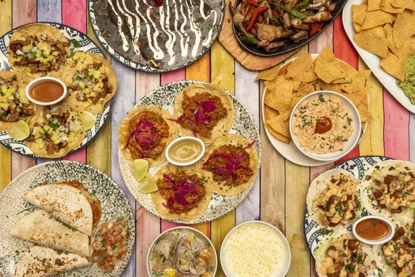 Prato Conjunto Com Receitas Alimentos Mexicanos Com Tacos Todos Tipos — Fotografia de Stock