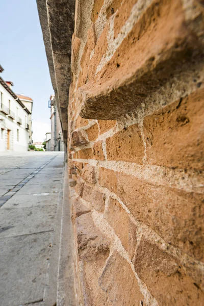 Very Old Worn Clay Bricks Wall Vintage Neighborhood Madrid — Stock Photo, Image